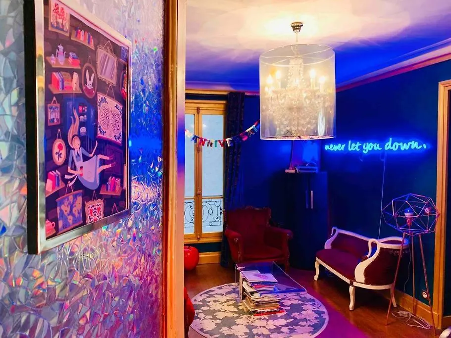 Artist Designed Flat In Central Area Montparnasse 아파트 파리
